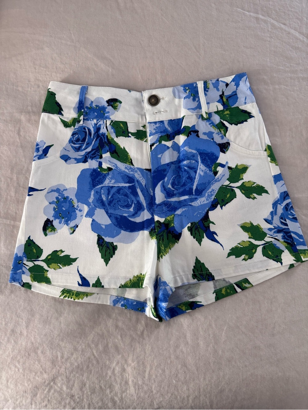 Flying Tomato White Shorts with Blue Rose Print